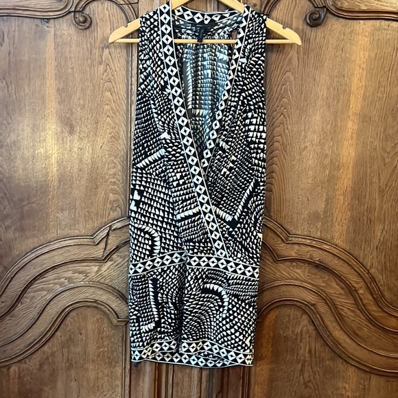 BCBGMaxAzria Dresses & Skirts - BCBGMAXAZRIA Mini Dress